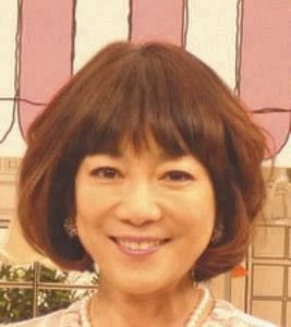 57歳・堀ちえみ、一世をふうびした1980年代アイドルとのスリーショット