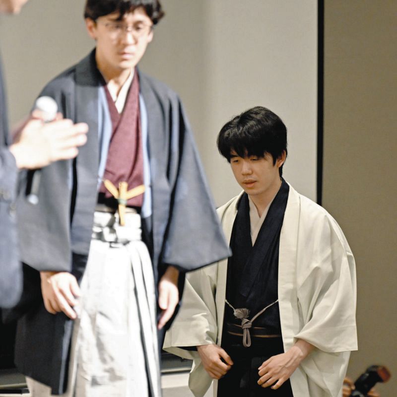 藤井聡太が失冠「時間の問題だと思っていた」 終盤に陰り