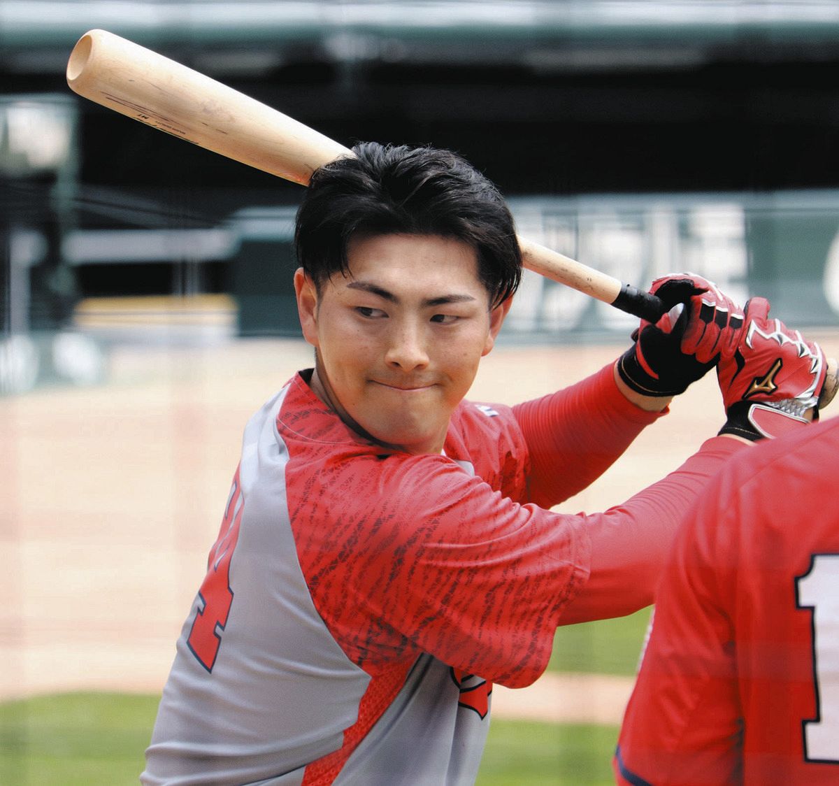 静岡大出身初のプロ野球支配下登録 文武二刀流 広島の星に：中日新聞