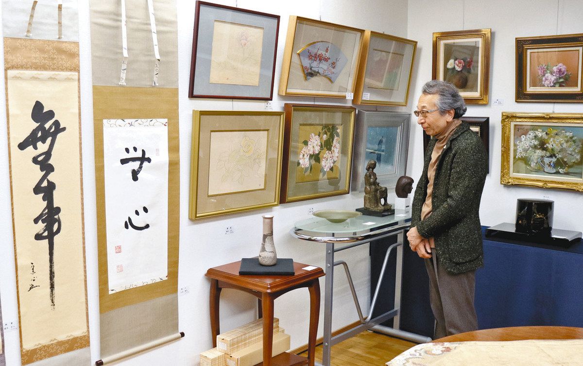 絵画、縁起物 お得に販売 小松・林画廊 きょうから「歳末即売会