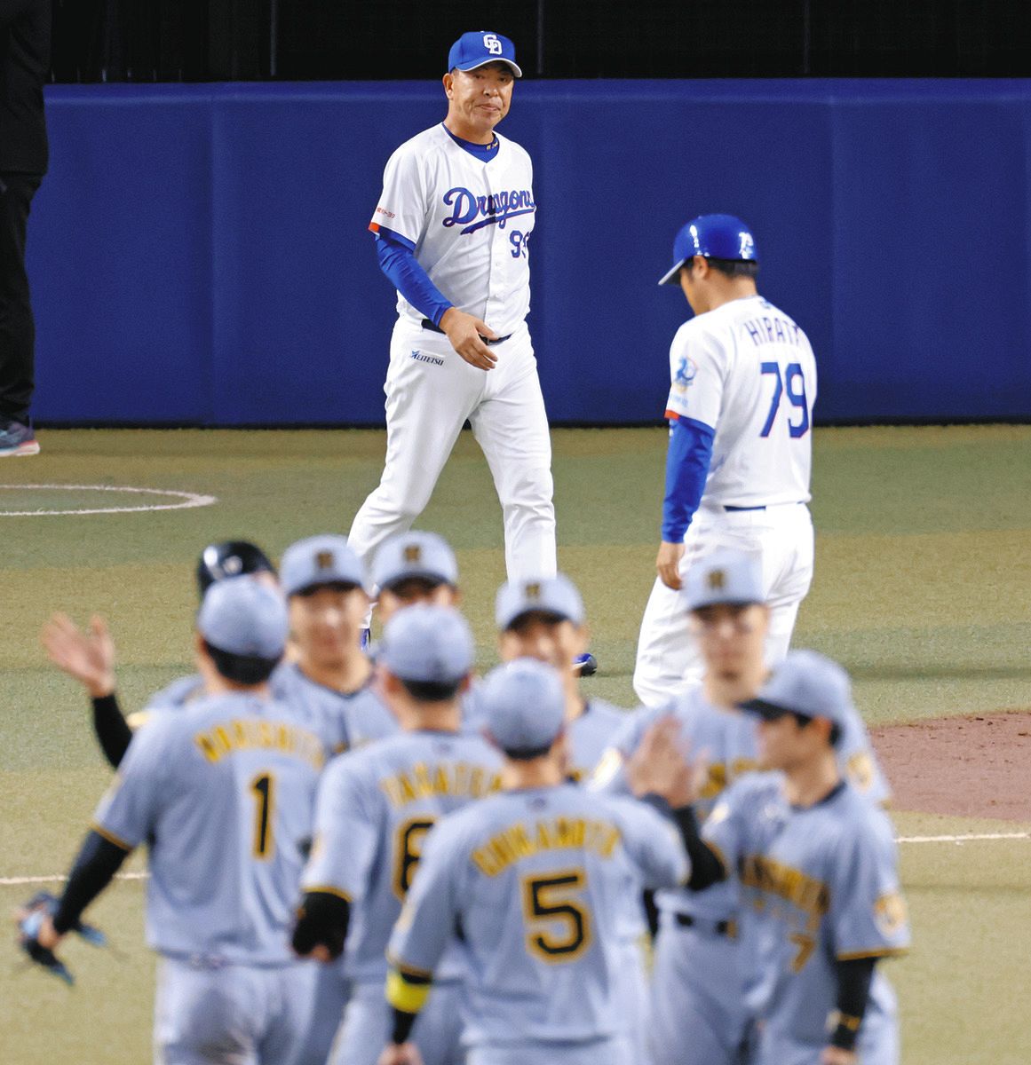 中日・井上監督「コンタクトが難しい状況にされてしまった」 完封勝利