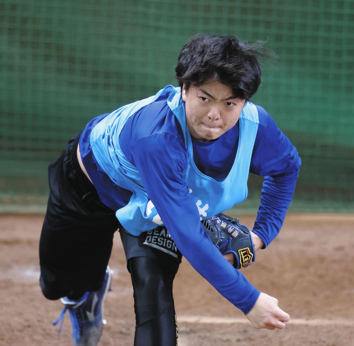 中日ドラフト2位・桜井頼之介、4度目ブルペンは35球で切り上げ「地面に