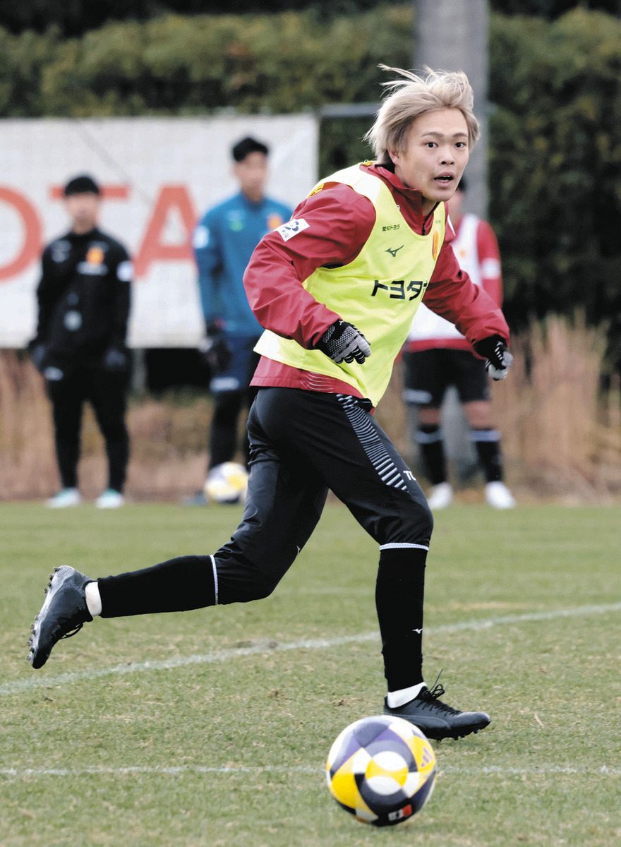 名古屋グランパス、年男・FW榊原杏太「始動日1日目から今年は主力に