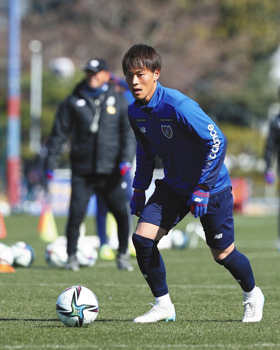 Fc東京 新加入のmf渡辺凌磨 27日の開幕戦スタメンへ意気込む ハードワークを求められている 中日スポーツ 東京中日スポーツ Fc東京 新加入のmf渡辺凌磨 27日の開幕戦スタメンへ意気込む ハードワークを求められている 中日スポーツ 東京中日スポーツ