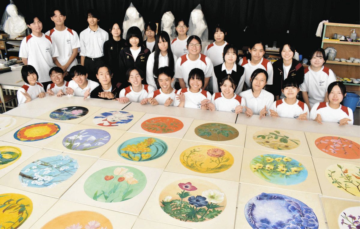 天井画の絵師は東郷高生 隣接の富士浅間神社が依頼、年内完成の見込み