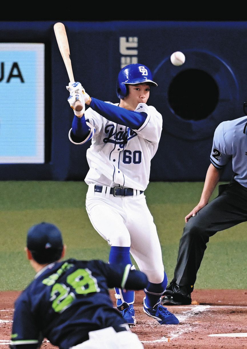 新品！根尾選手⭐︎クリアファイル⚾️中日ドラゴンズ⚾️ - スポーツ選手