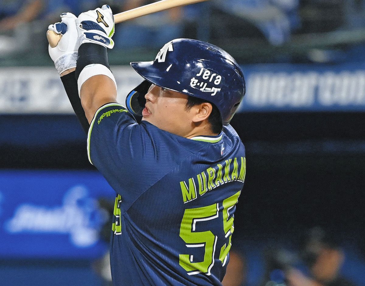 ヤクルト・村上宗隆、豪快21号2ラン DeNAの2番手・篠木の直球を右翼