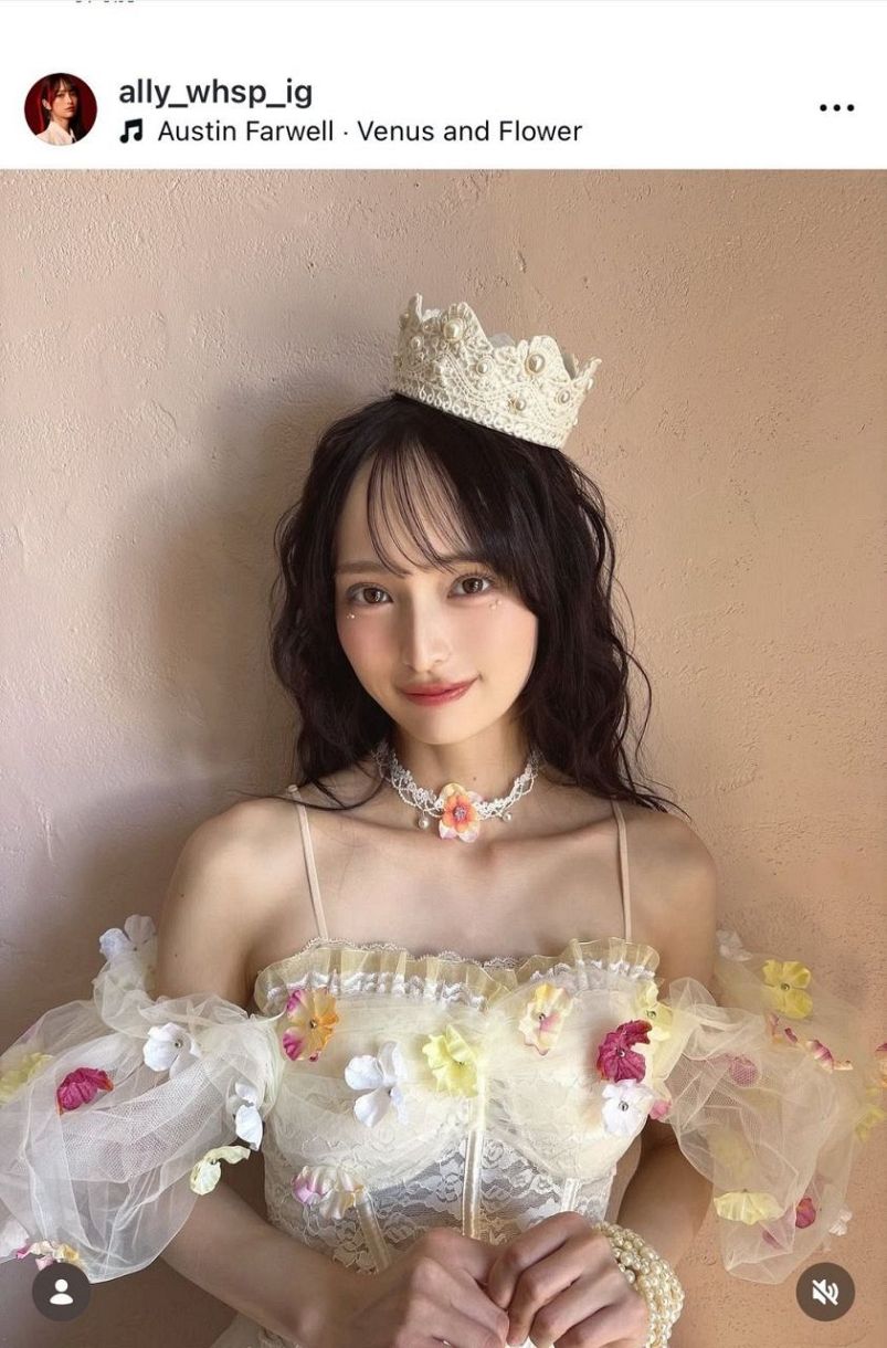 実際の投稿】ALLY、幻想的なドレス姿「お姫様すぎ」：中日スポーツ
