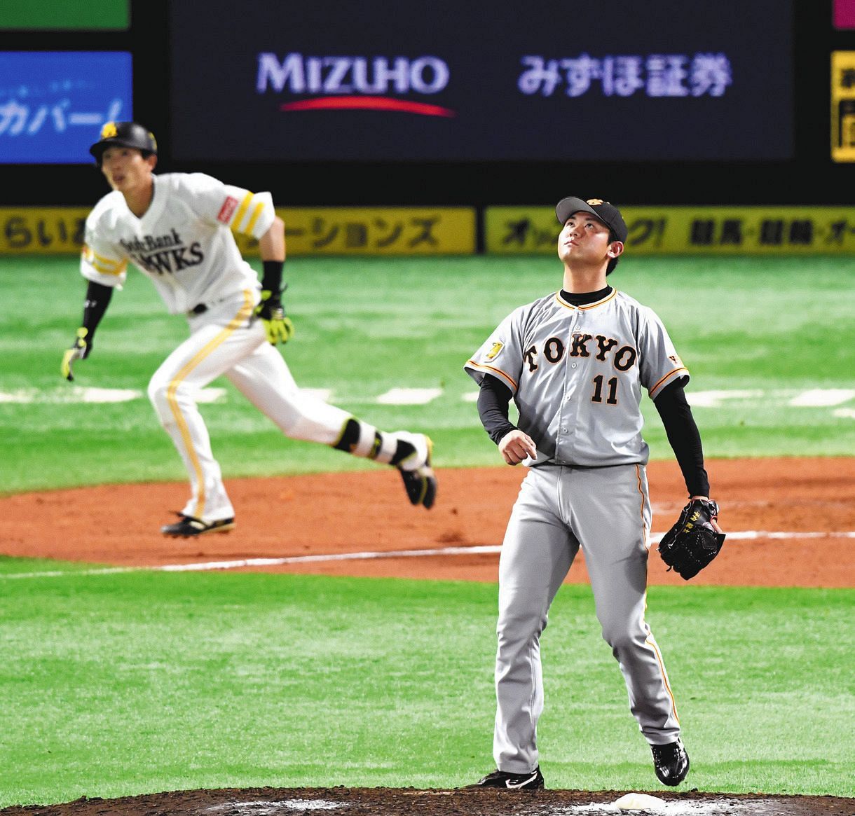 巨人】1位・平内龍太が制球に苦しみ周東に決勝2ラン浴びる「力んで