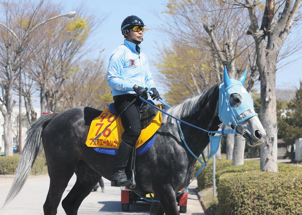 武豊】引退の中野調教師に勝利をプレゼント‼ ガッツポーズ 現地
