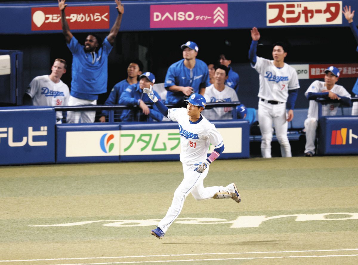 俺を見ろ」中日・上林誠知、”ピンキー3号”で開幕スタメンアピール