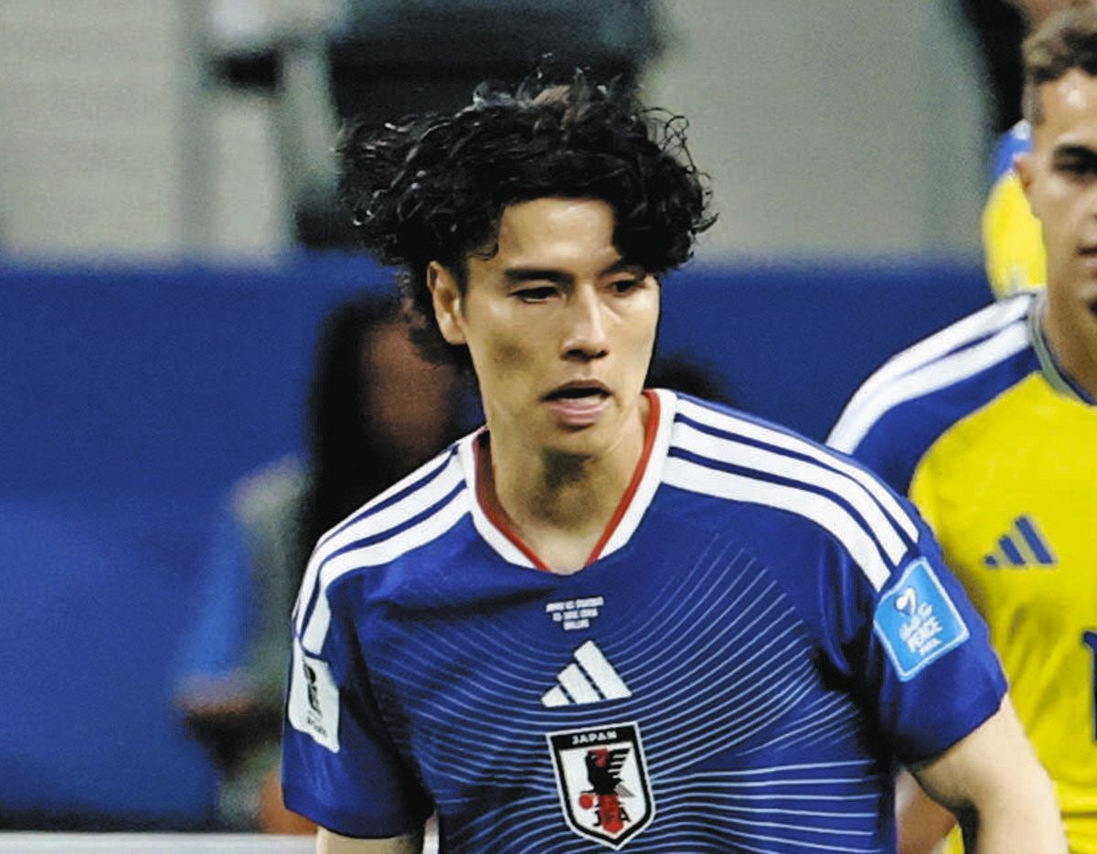 ★超レア 肩ライン青★ブラジル戦★ サッカー日本代表 アウェイ XL 日本代表にいる”ブラジルキラー”静かな闘志「そんなにしゃべる必要は