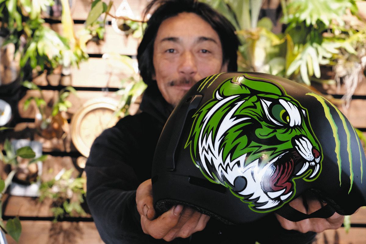 タイガー」は勝利と無事のお守り 五輪スノボ長谷川帝勝のヘルメット