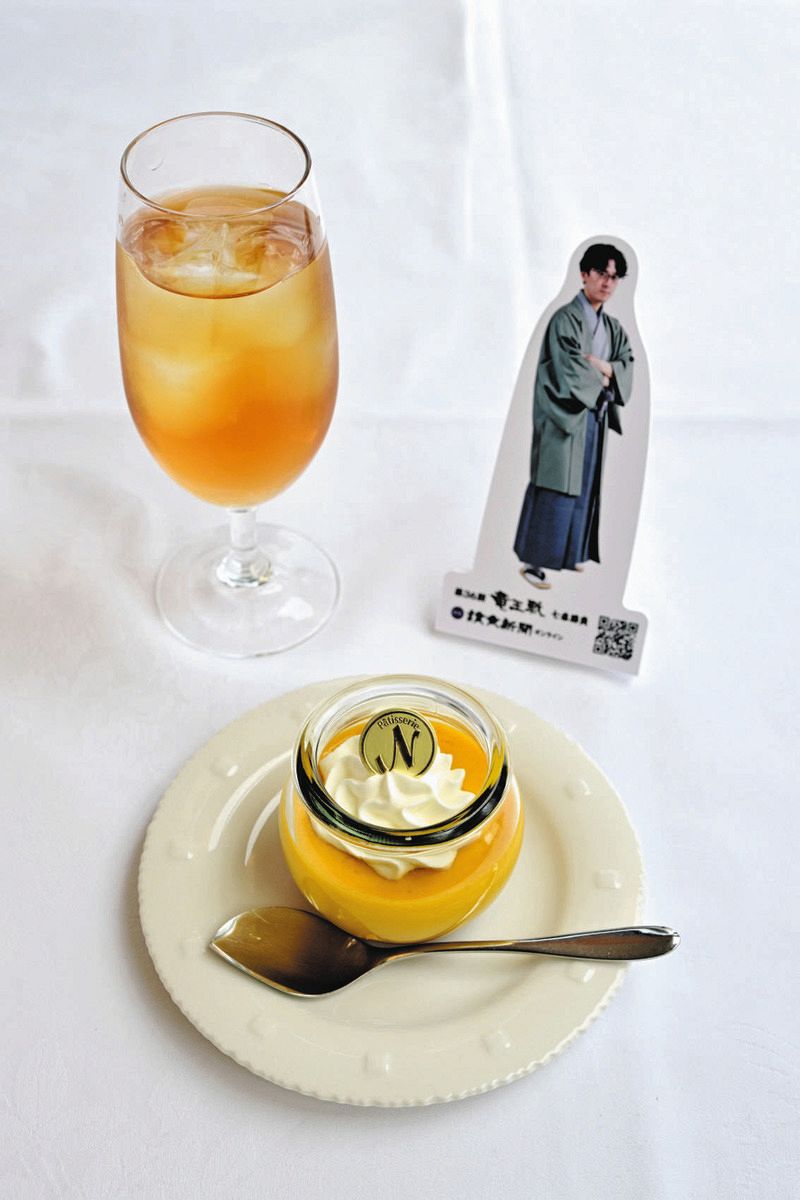 ◇藤井聡太竜王と伊藤匠七段、午前のおやつ【写真】：中日スポーツ