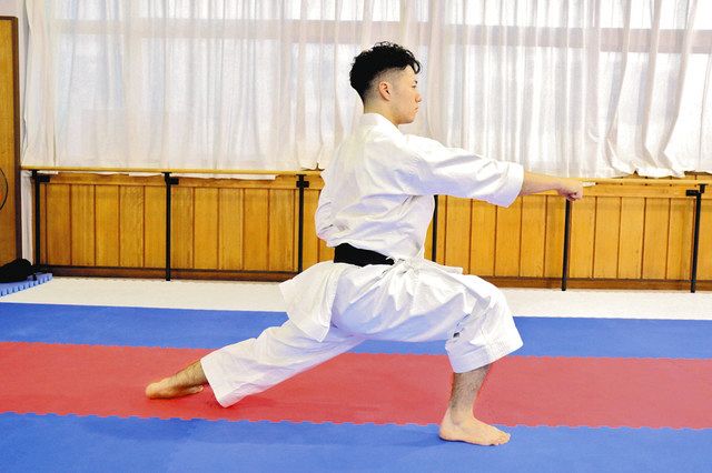 ぎふスポーツ 虎の穴＞ （21）西濃運輸空手道部監修・軸足の粘りを