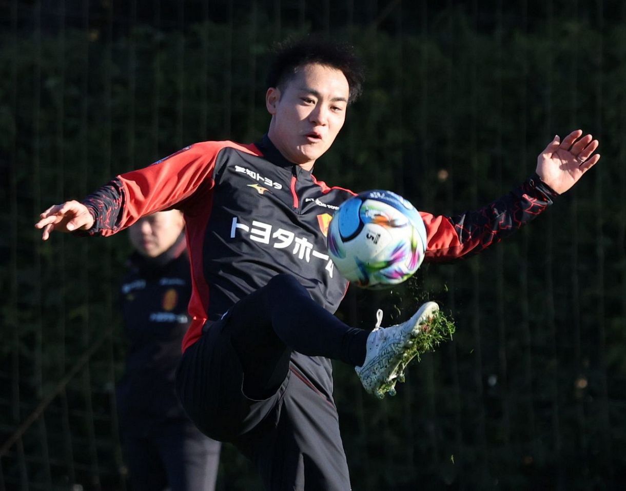 ◇名古屋グランパス 1月7日の公開練習【フォトギャラリー】：中日