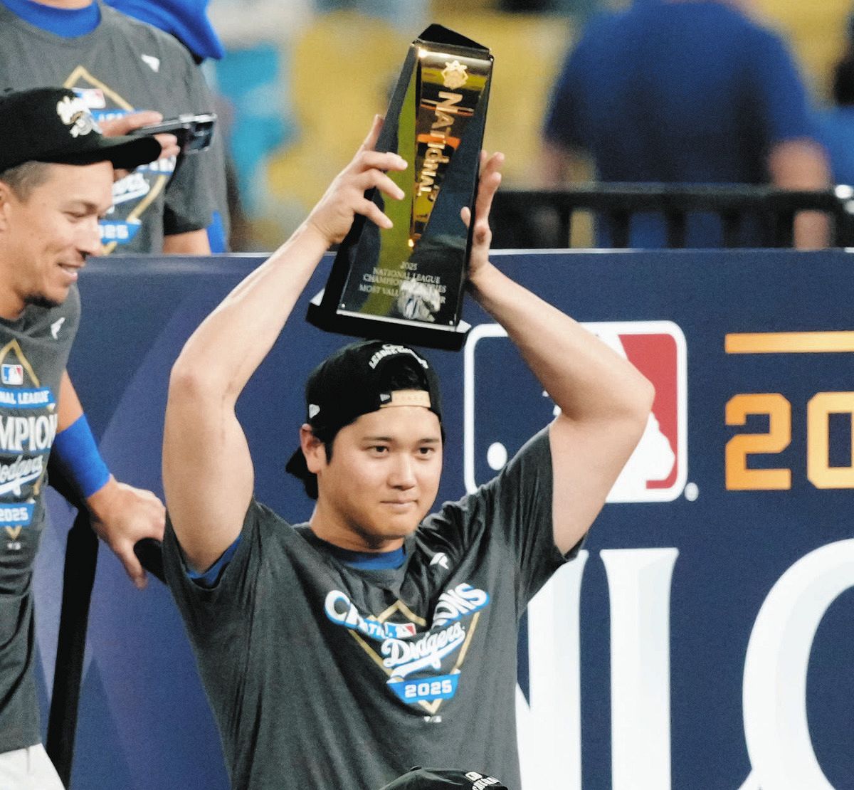 大谷翔平 二刀流 ドジャース コラボ】大谷翔平,二刀流で衝撃の3本塁打