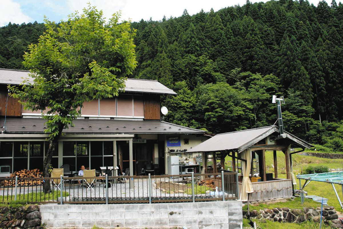 にぎやかな夏 板取ベース 岐阜県関市の板取川上流：中日スポーツ・東京中日スポーツ