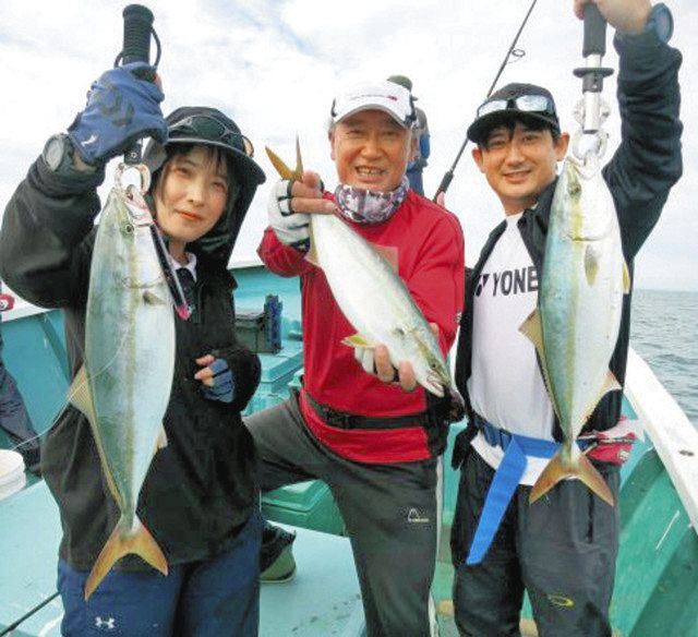 釣りガール復活 ハマチトリプルに笑顔 津出船：中日スポーツ・東京中日