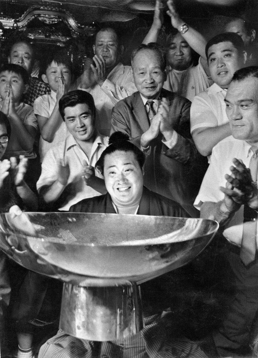 北の富士勝昭さん、しゃれ者で情に厚くちゃめっ気も とことん相撲を愛した人：中日新聞Web