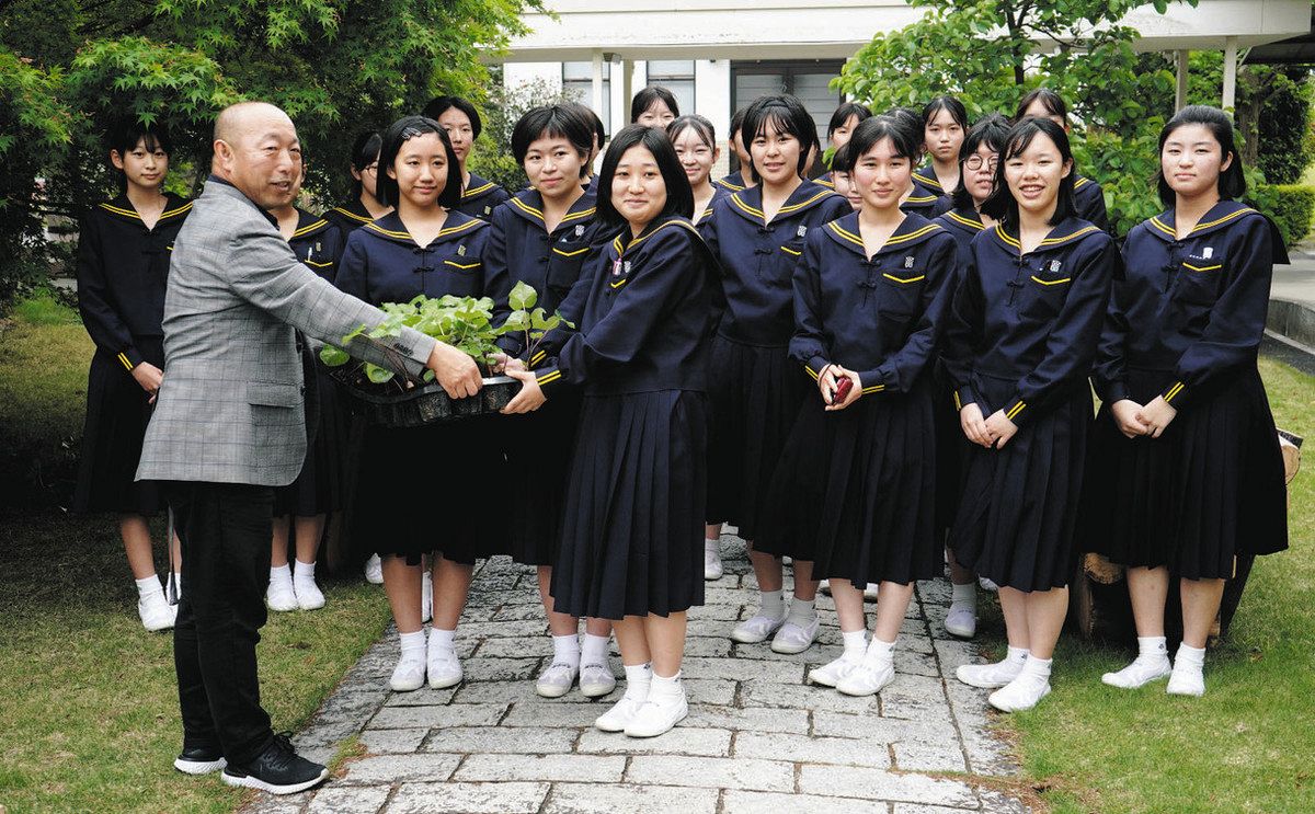 西遠女子学園 メモリアルベア こわ