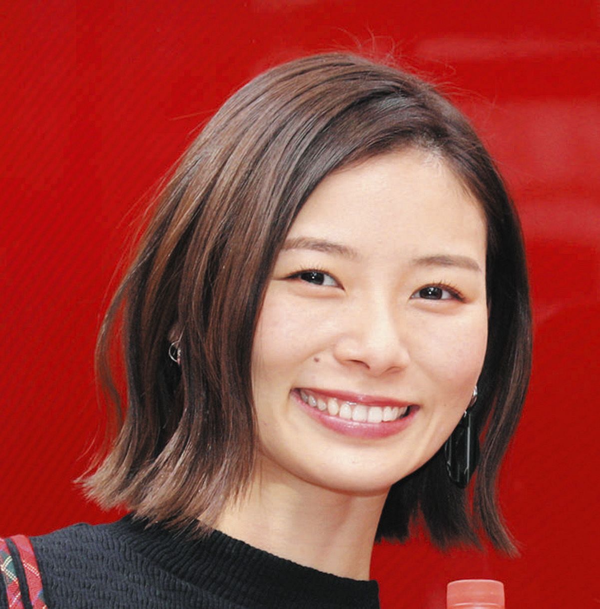 166.SU吃瓜网友科普：见吉奈央的历史与文化解读