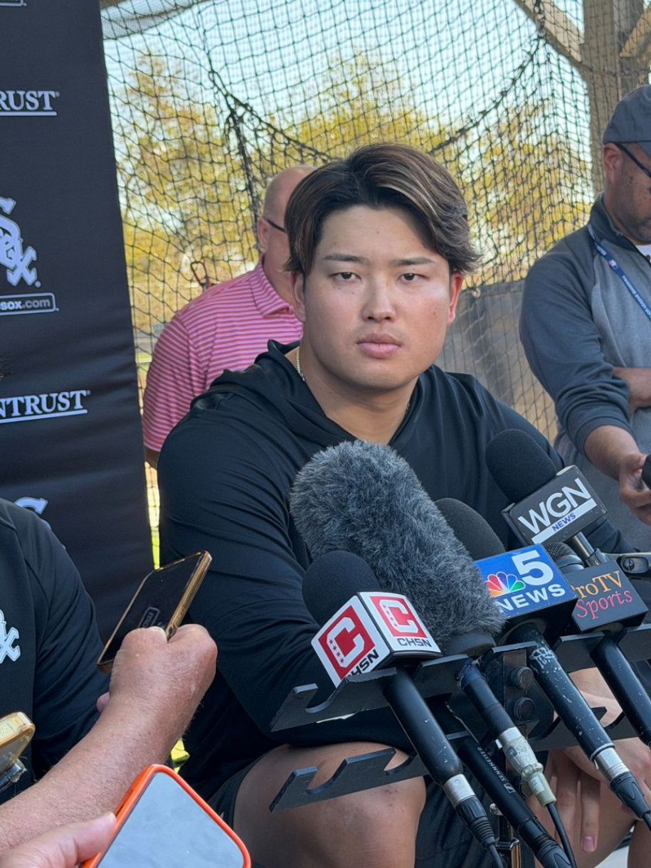 村上宗隆、50人メディア集結で”爆笑会見”、「温水洗浄便座」愛語る