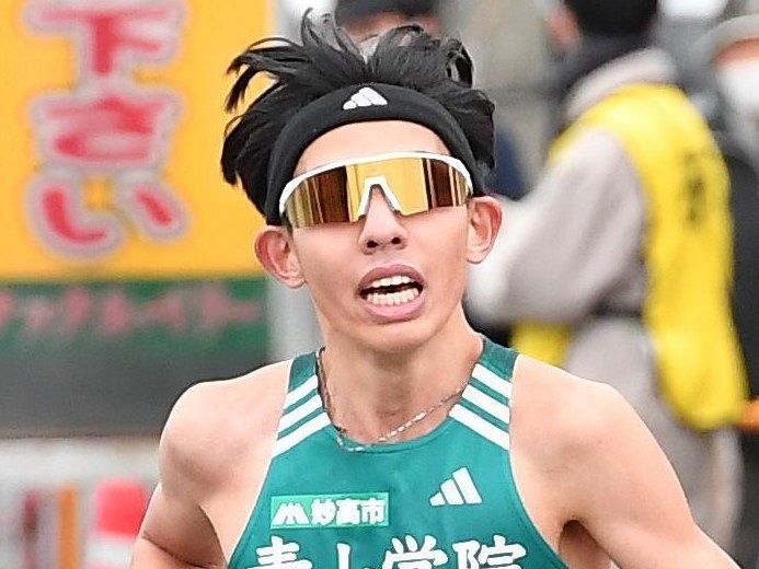 青学大・黒田朝日、亡き友の名を刻んだシューズで学生記録…原監督