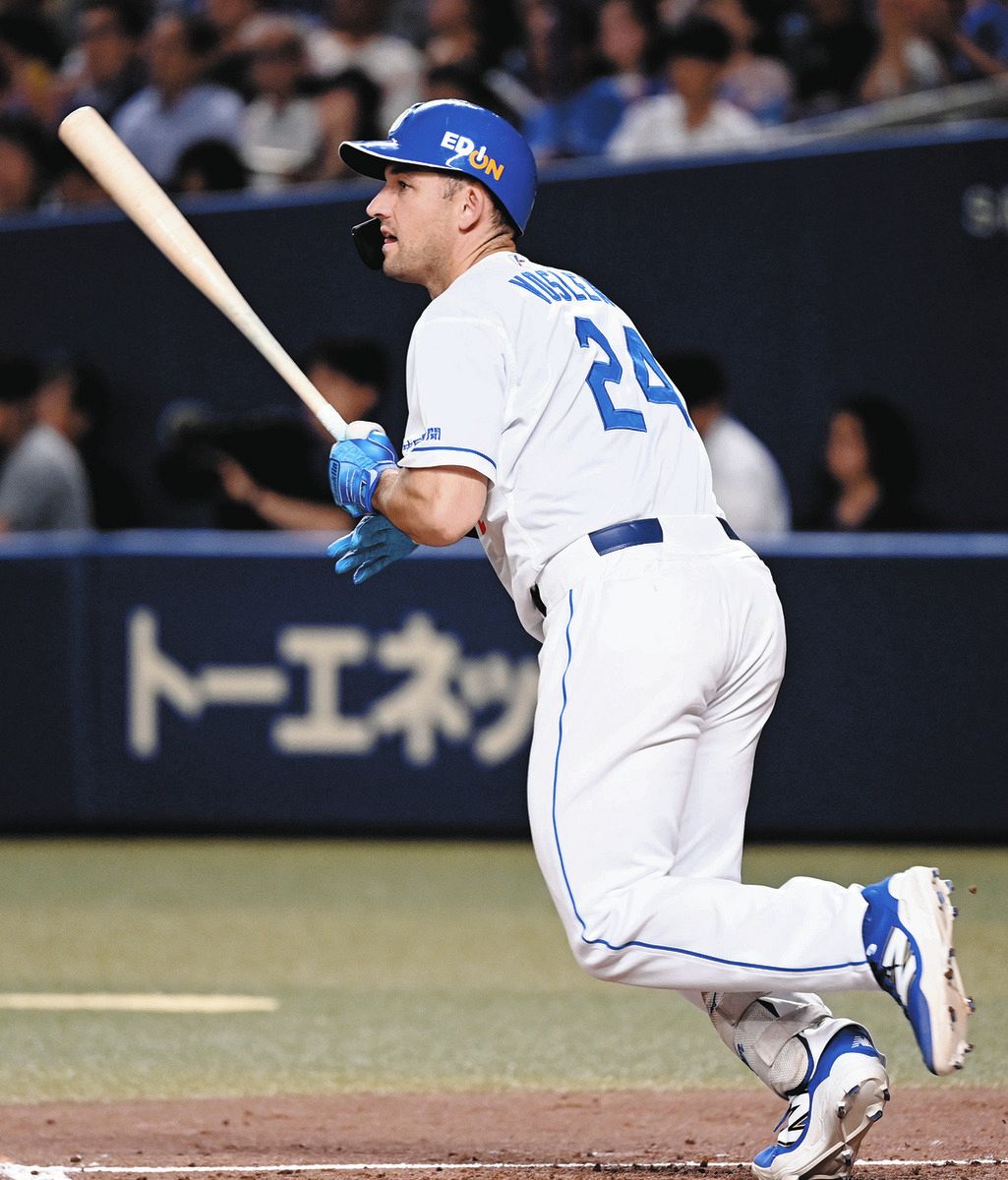 中日、3回先制！ ボスラー右前打で岡林勇希が本塁突入、アウト判定も