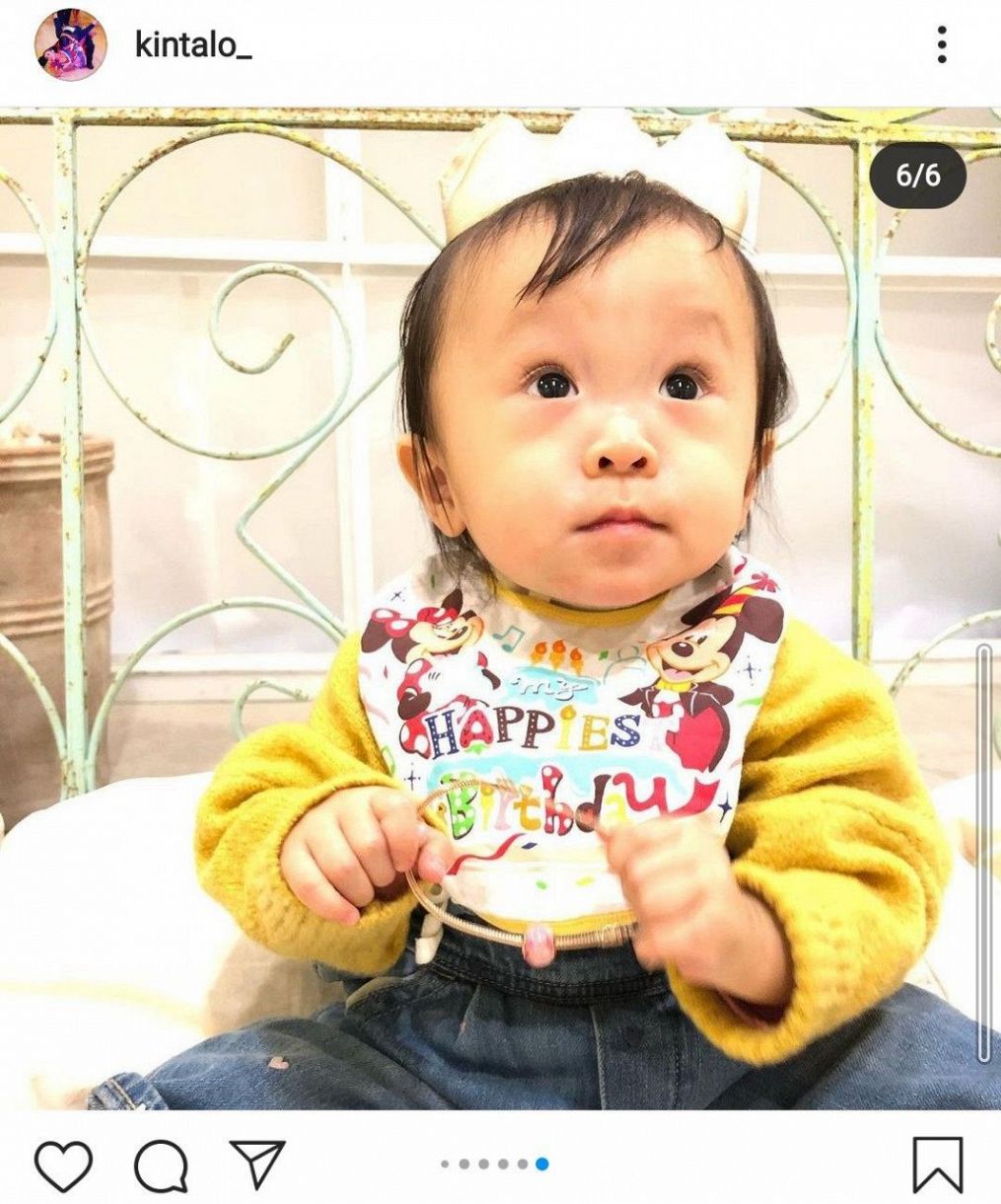 ちびキンちゃんは お金 をフライングゲット キンタロー 愛娘1歳の誕生日 沢山の愛をありがとう 中日スポーツ 東京中日スポーツ ちびキンちゃんは お金 をフライングゲット キンタロー 愛娘1歳の誕生日 沢山の愛をありがとう 中日スポーツ 東京中日スポーツ