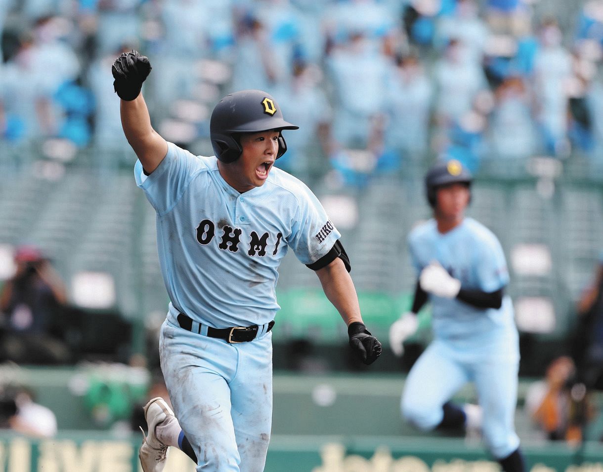 4点差ひっくり返し大阪桐蔭撃破！近江が歓喜の逆転16強…8回2死満塁で