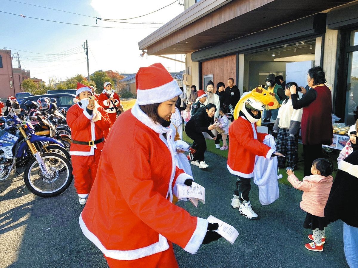 バイクサンタ、クッキー配る 鈴鹿で20人14台が参加：中日新聞Web