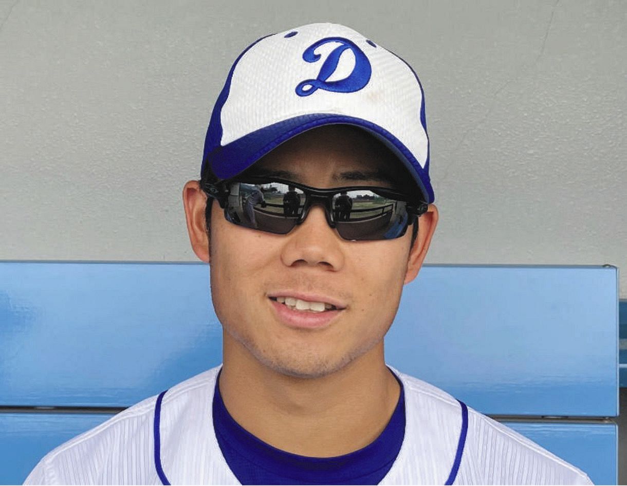 黒縁メガネとの「二刀流」!?【中日・小林広報の必撮ワンポイント】：中 