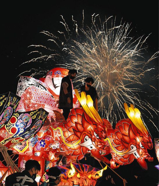 富山 行燈 花火 庄川町彩る 北陸中日新聞web