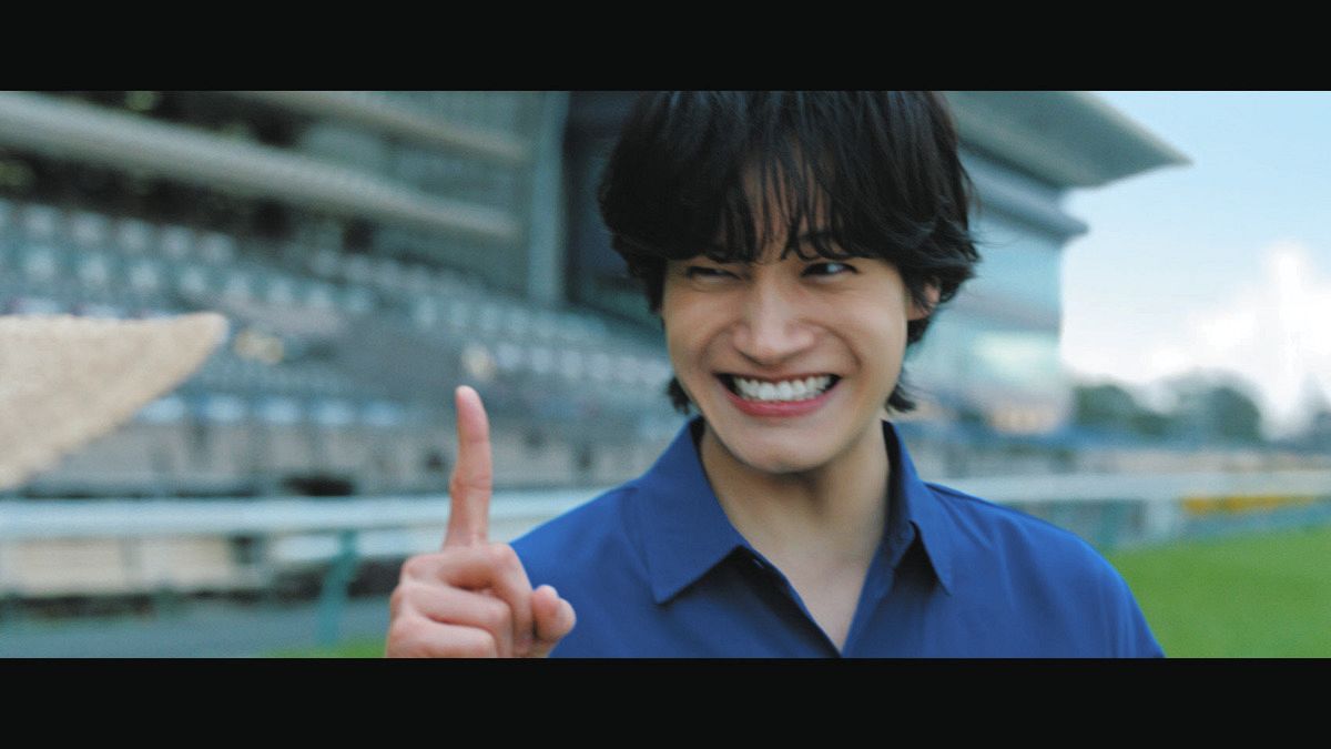 Aぇ！group」佐野晶哉、朝ドラに続き見上愛とCMで共演 2人で夏競馬をPR
