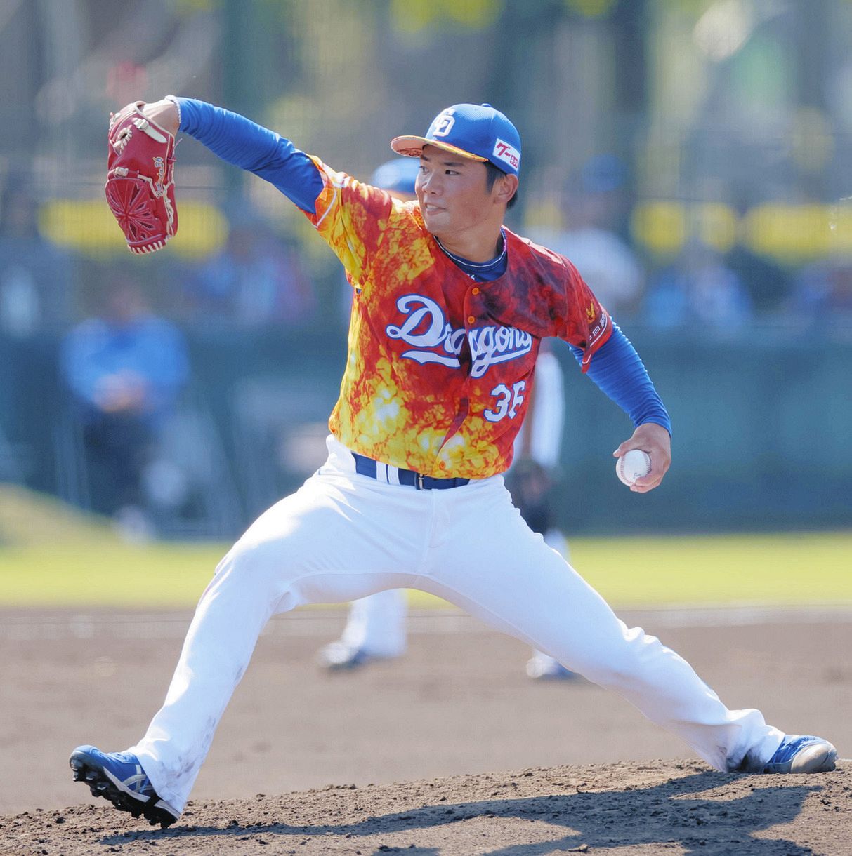 中日・井上監督、”左腕王国”つくり上げる！ 金丸＆期待の4投手で