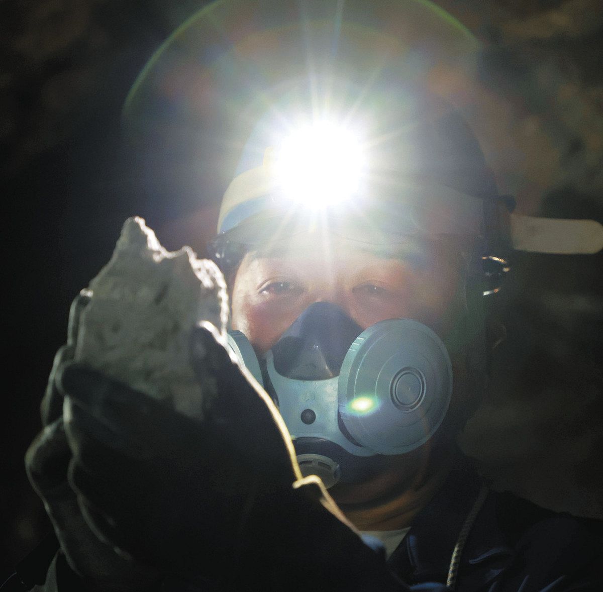 写真特集】奥三河に美の源 化粧品に使われる鉱物セリサイト、東栄町に