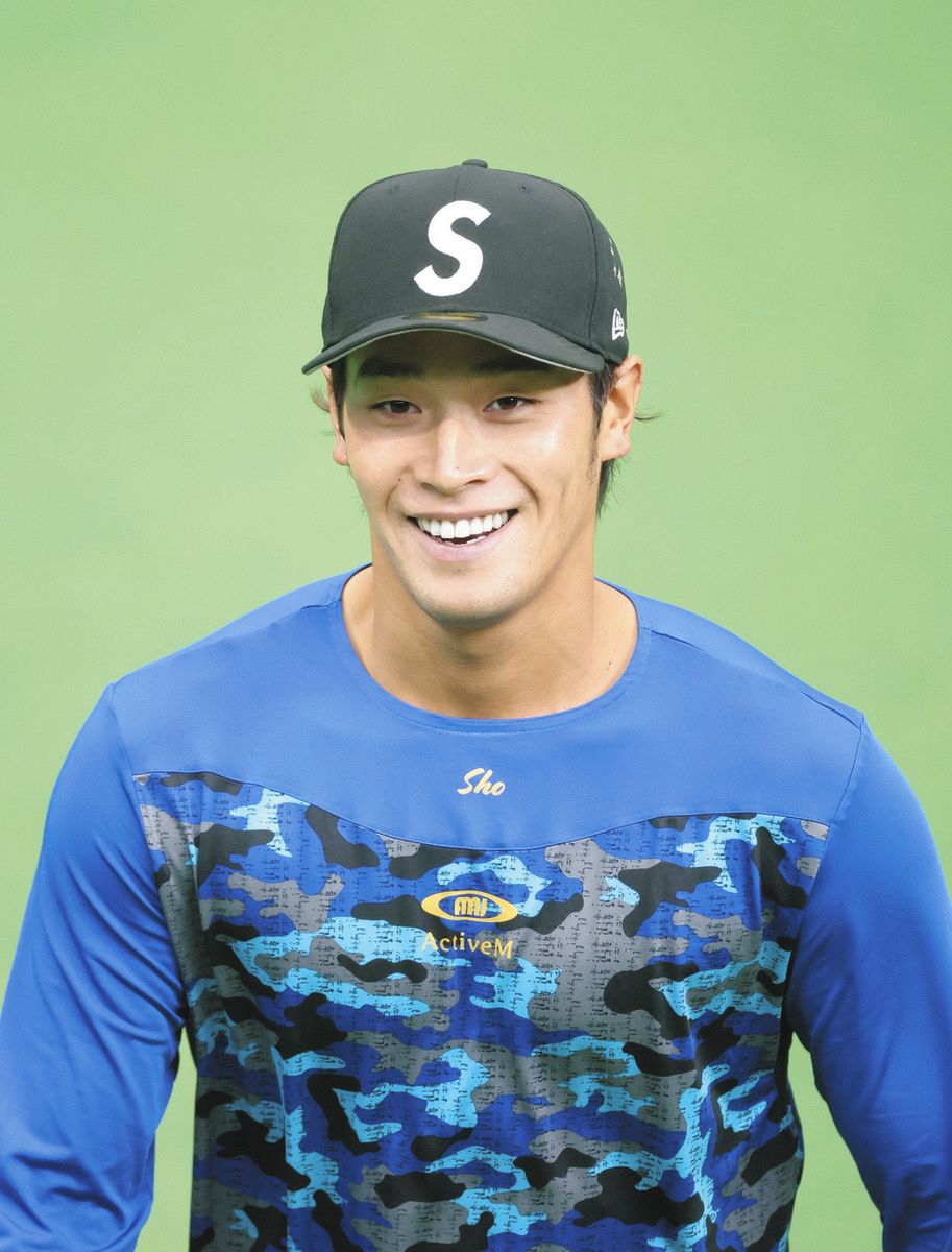 Local GOLF 長袖シャツ S/M 少し水色寄りのホワイトです。 Local GOLF