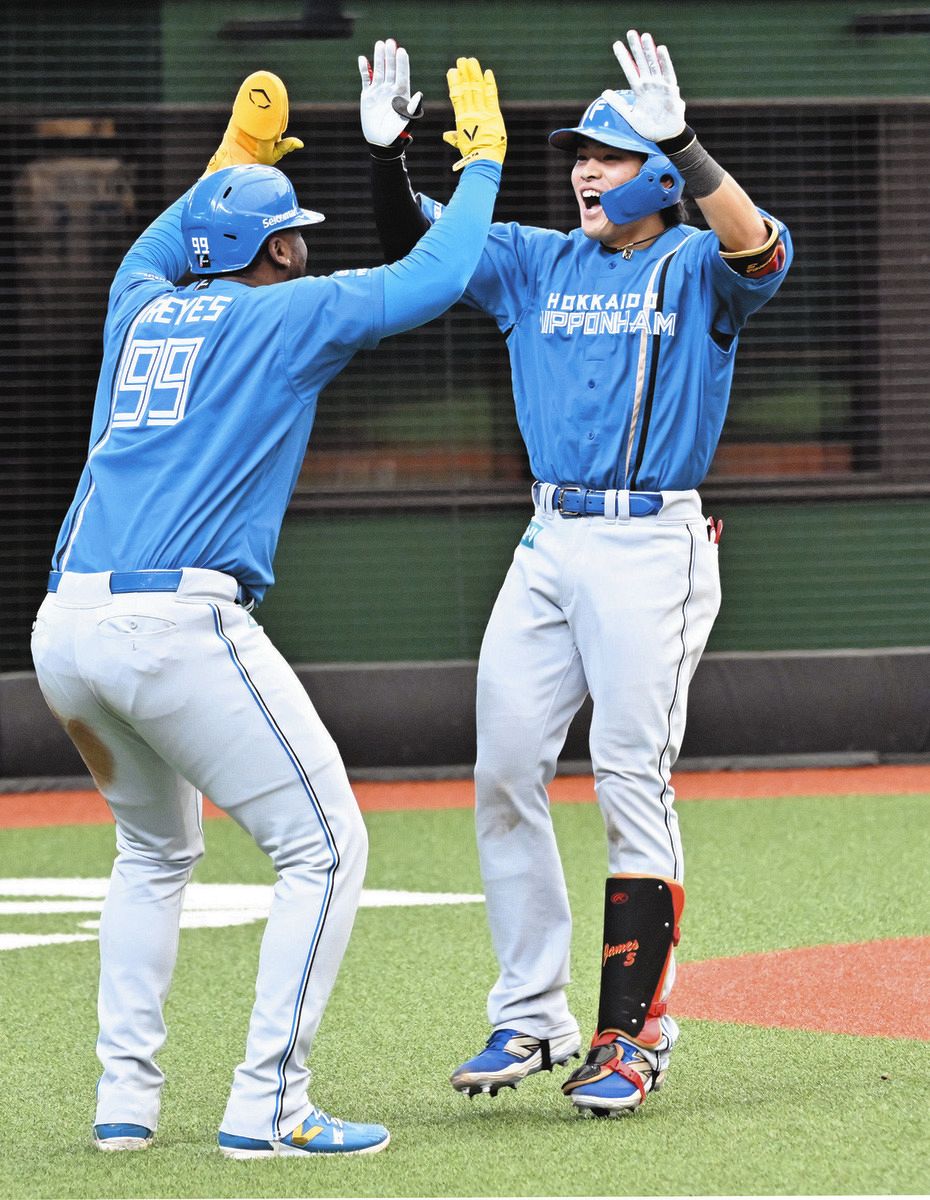 日本ハム】4番・野村佑希、2打席連発の2号2ラン、新庄監督も今度