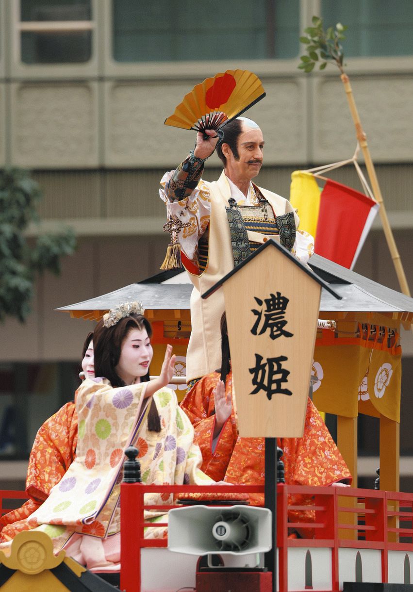 クリス・グレンさんが織田信長に、浅田舞さんは名古屋めしトーク