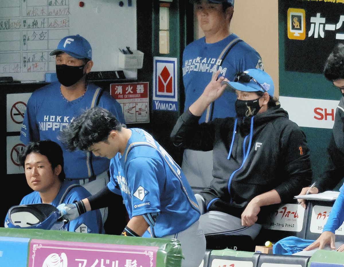 日本ハム・郡司裕也、モイネロから意地の二塁打2本「打てたのは自信に