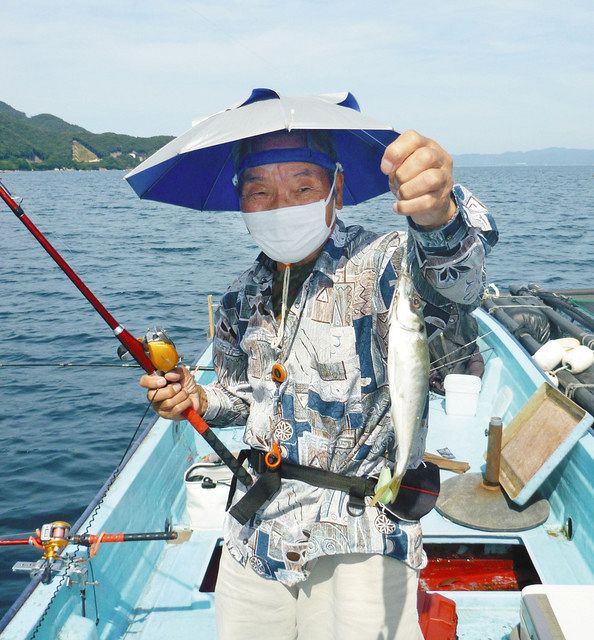 良型アジ回る 福井県敦賀市 手の浦カセ 中日スポーツ 東京中日スポーツ 良型アジ回る 福井県敦賀市 手の浦カセ 中日スポーツ 東京中日スポーツ