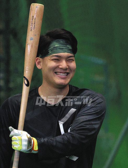 自主トレ 石川昂:中日スポーツ・東京中日スポーツ