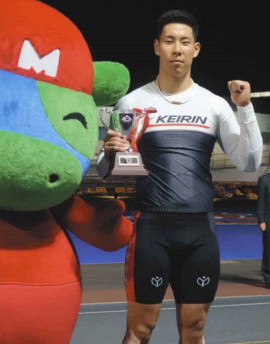 松阪競輪・ナイターG3】後方からまくり決めた岩井芯が4連勝でG3初優勝
