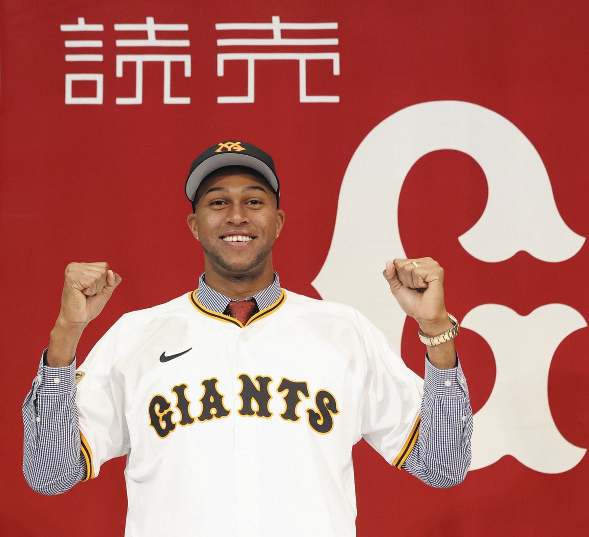 巨人 ライデルマルティネス投手 直筆サイン入りユニフォーム 読売ジャイアンツ ライデル・マルティネス 直筆サインユニフォーム