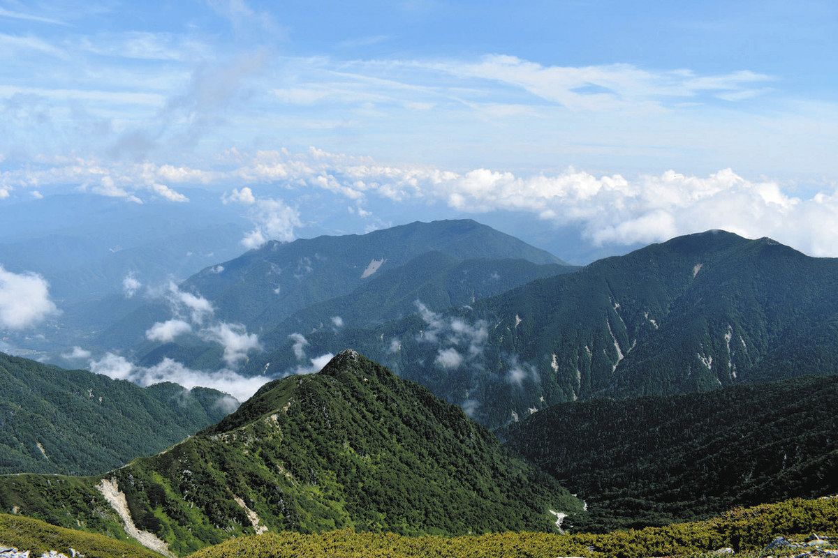 しなの 山・紀行＞中央アルプス・駒ケ岳 標高2956メートル：中日