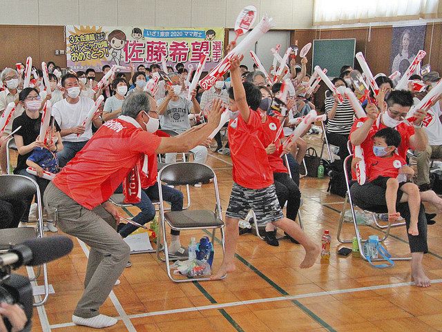 県内ｐｖ 音 で歓喜 家族や仲間 懸命に応援 フェンシング 満足の１勝 ホッケー 一時逆転 日刊県民福井web