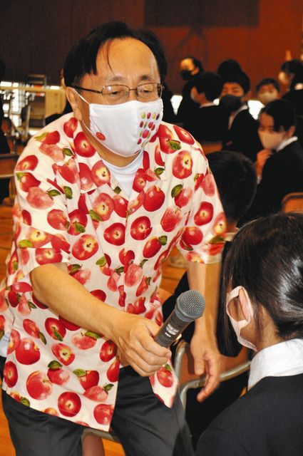 リンゴの魅力を青森知事が熱弁 杜の里小で教室：北陸中日新聞Web