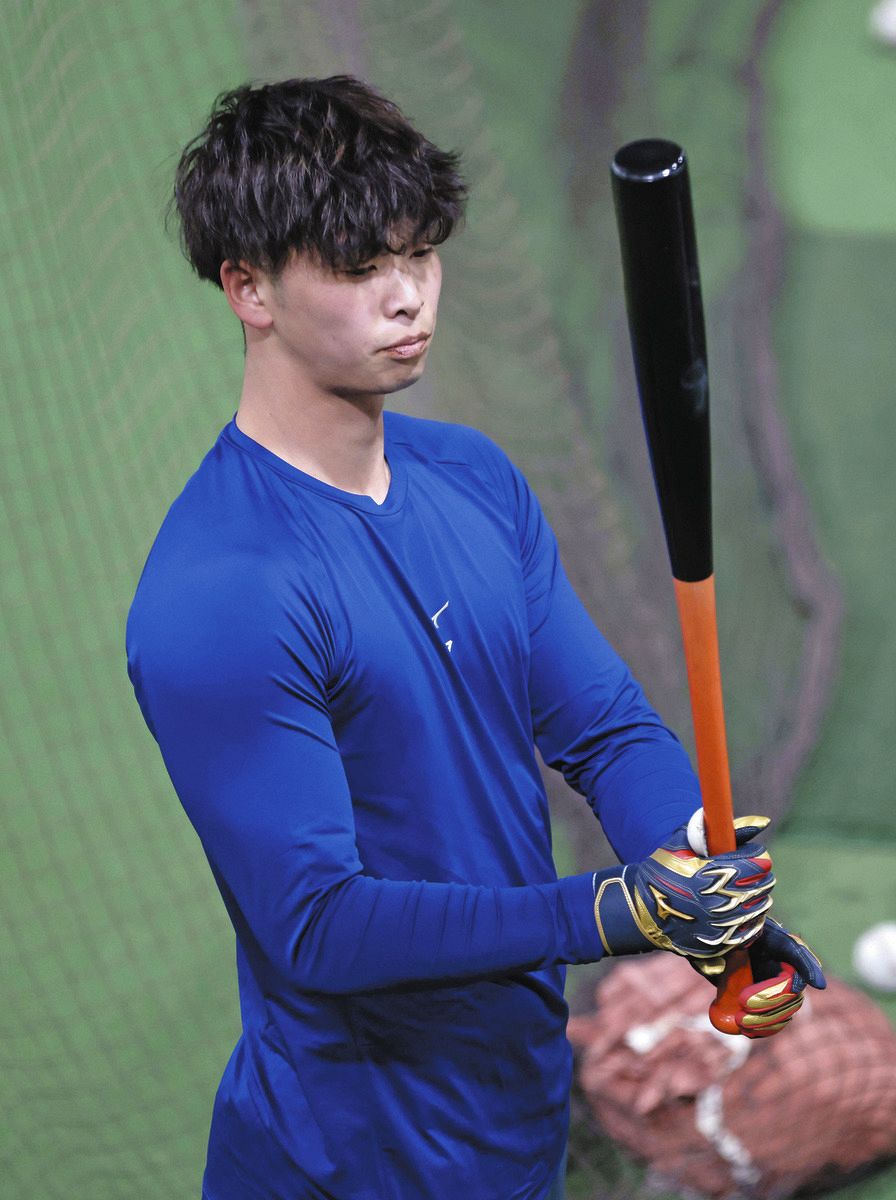 中日ドラフト6位・花田旭、新相棒で初打ち「杉本選手が好きで同じ