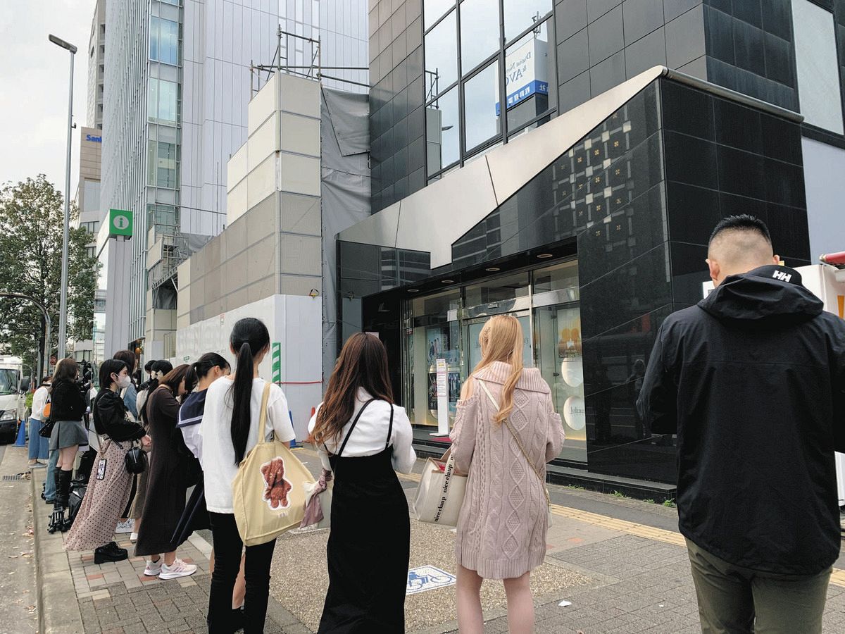 ジャニーズ事務所「最後の1日」…閉店する名古屋の公式グッズショップに